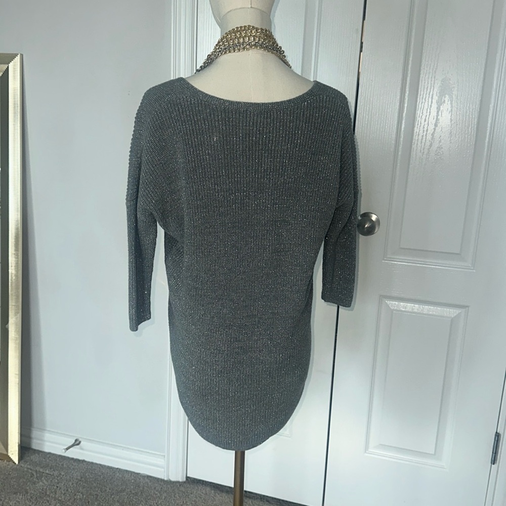 Excellent condition express sweater with quarter sleeve.